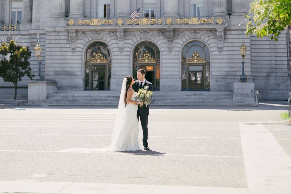 SF CITY HALL LOVERS