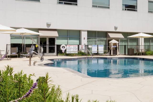 Unwind by the Pool.