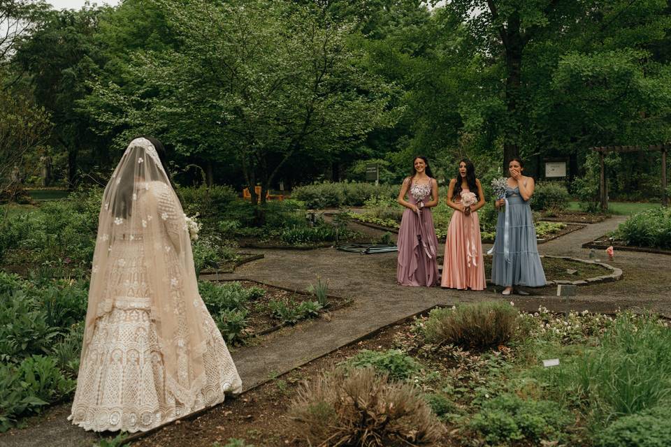 First Look with Bridesmaids
