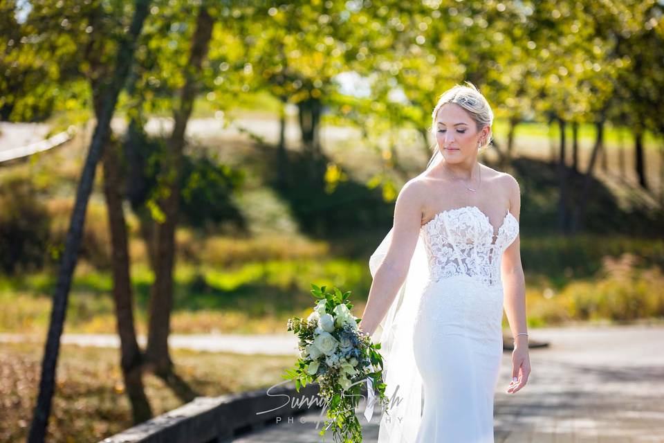 Graceful Bride in Nature's Glo