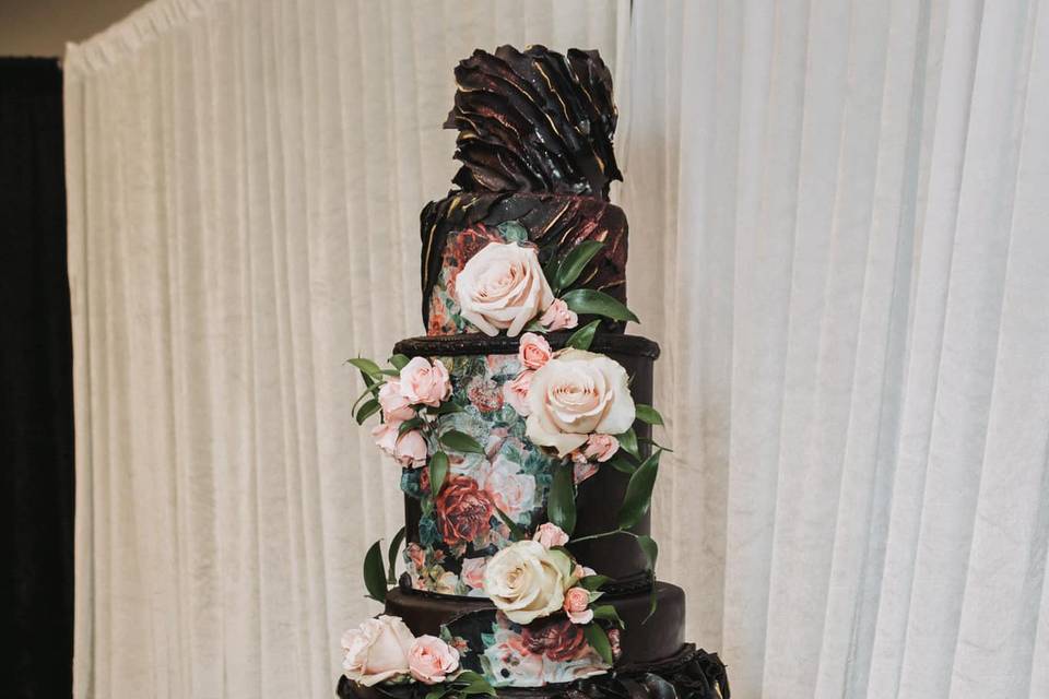 Black wedding cake