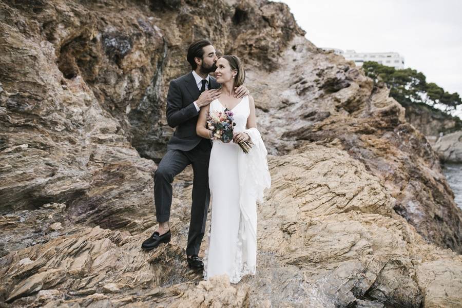 Effortlessly Chic Sea Wedding