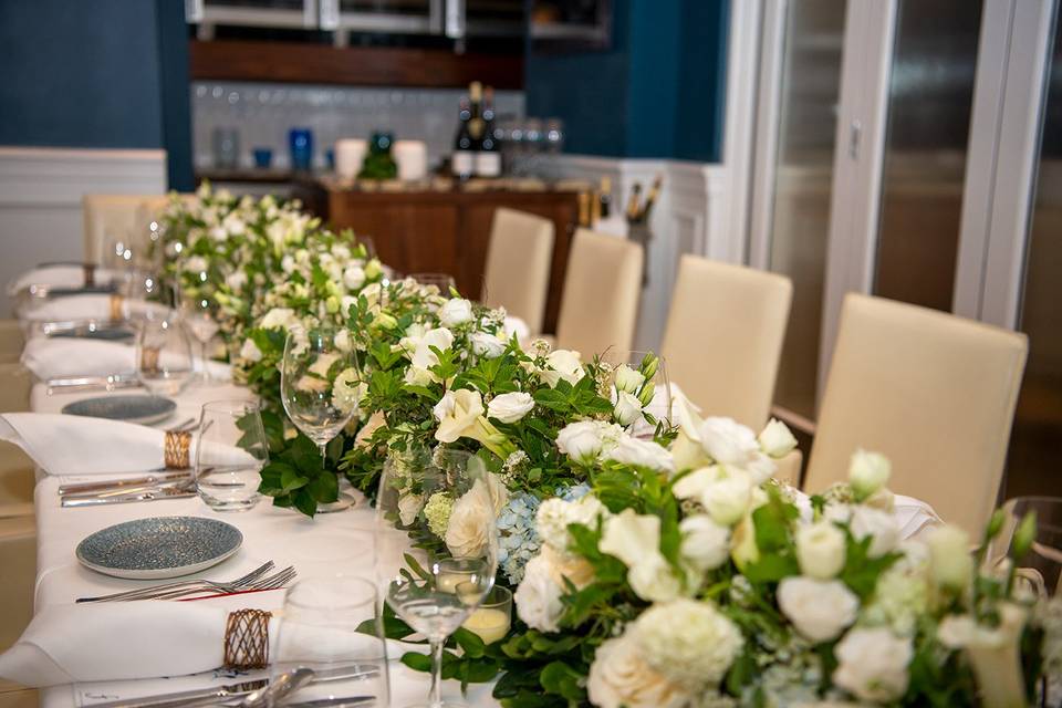 Table arrangement