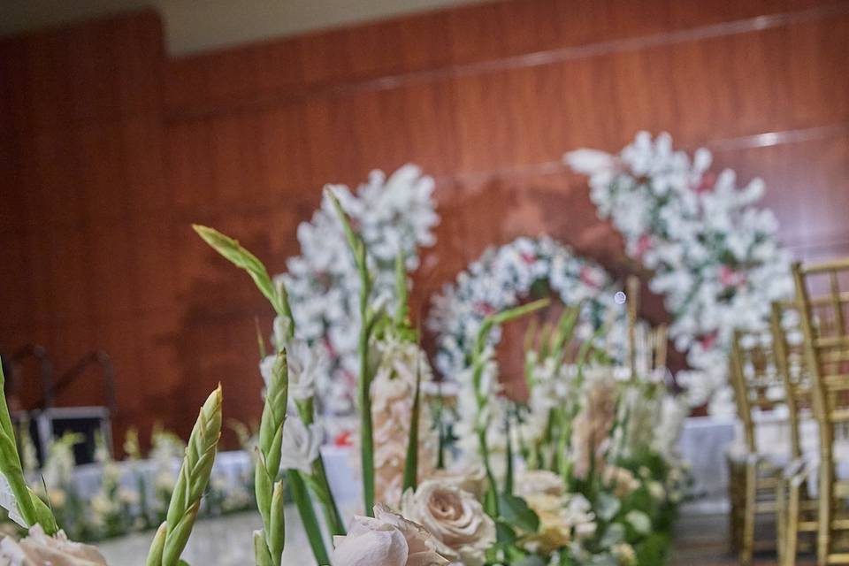 Aisle floral runner
