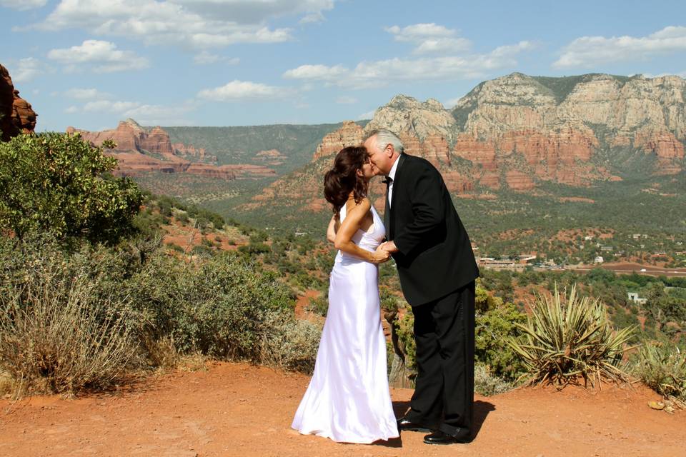 Sedona Elopement Weddings