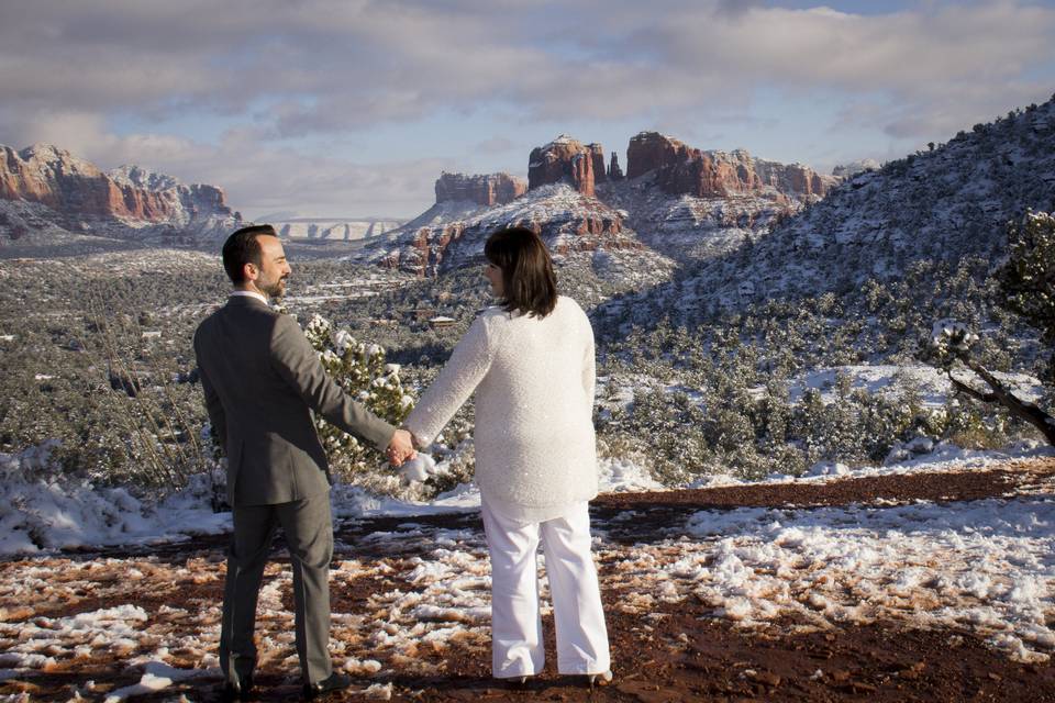 Sedona snow wedding