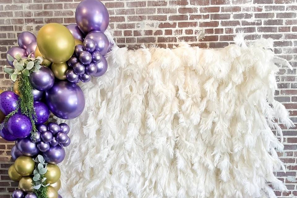 Feather Wall & Balloons