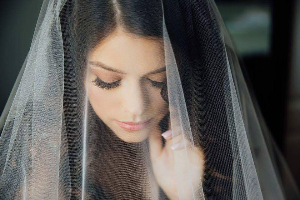 Bridal luxury makeup and hair