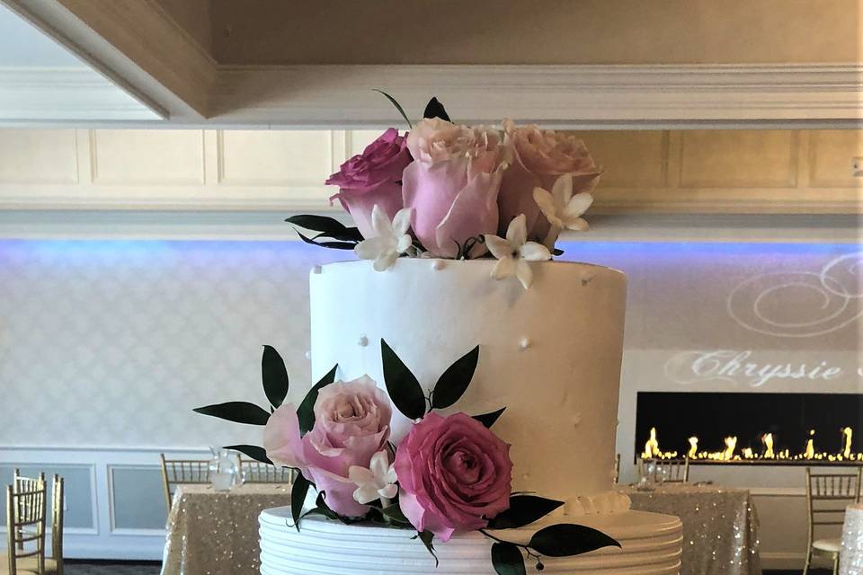 Rose-embellished cake