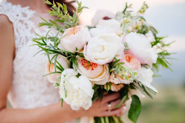 Pink and white bouquet