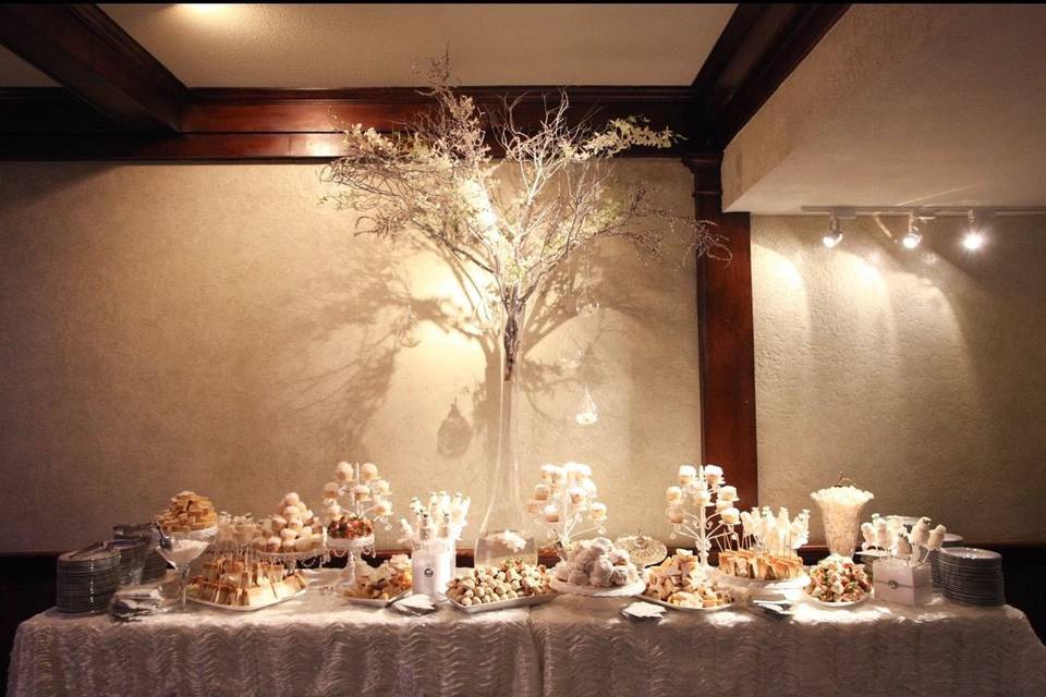 Wedding sweets buffet