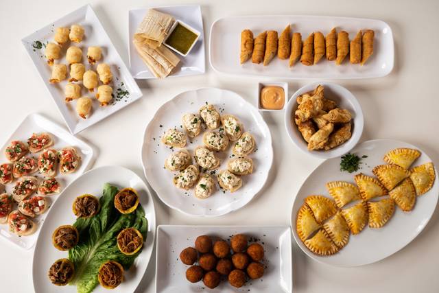 Latin Chicks Catering & Food Truck