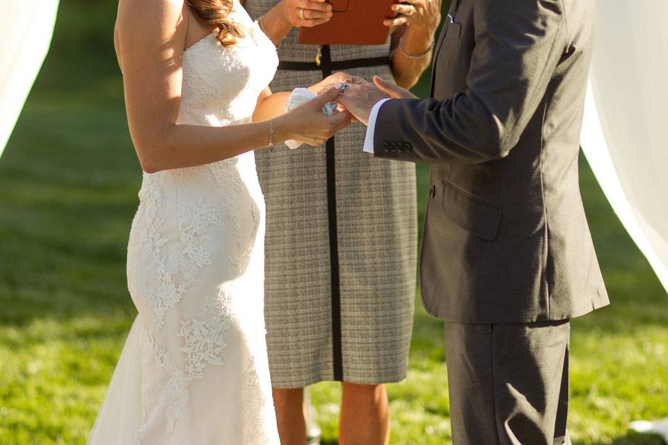 Stevi Hanson Wedding Officiant