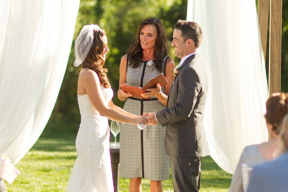 Stevi Hanson Wedding Officiant