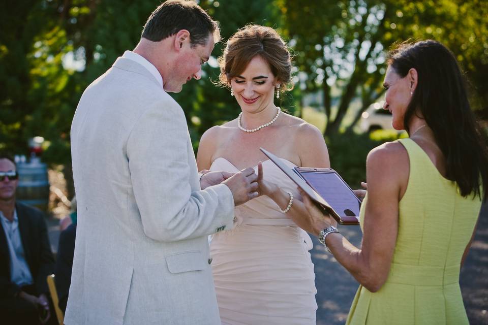 Stevi Hanson Wedding Officiant