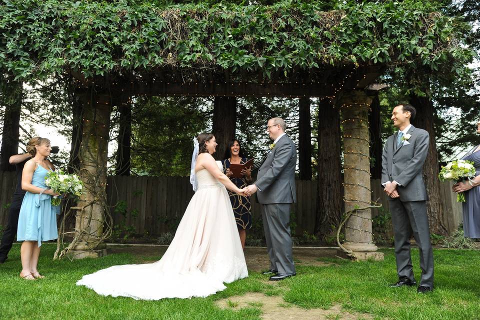 Stevi Hanson Wedding Officiant