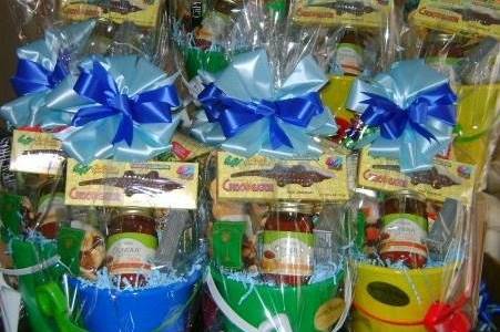 beach pail gift baskets