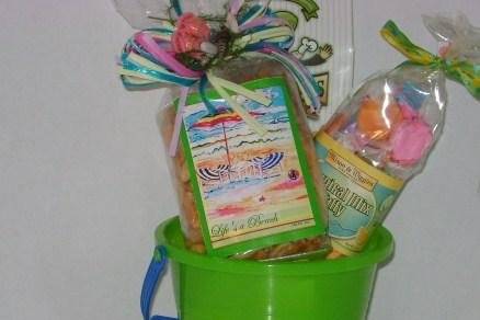 Mini beach pails