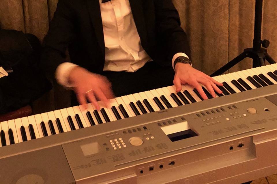 Pianist vsmusic4u fox hollow