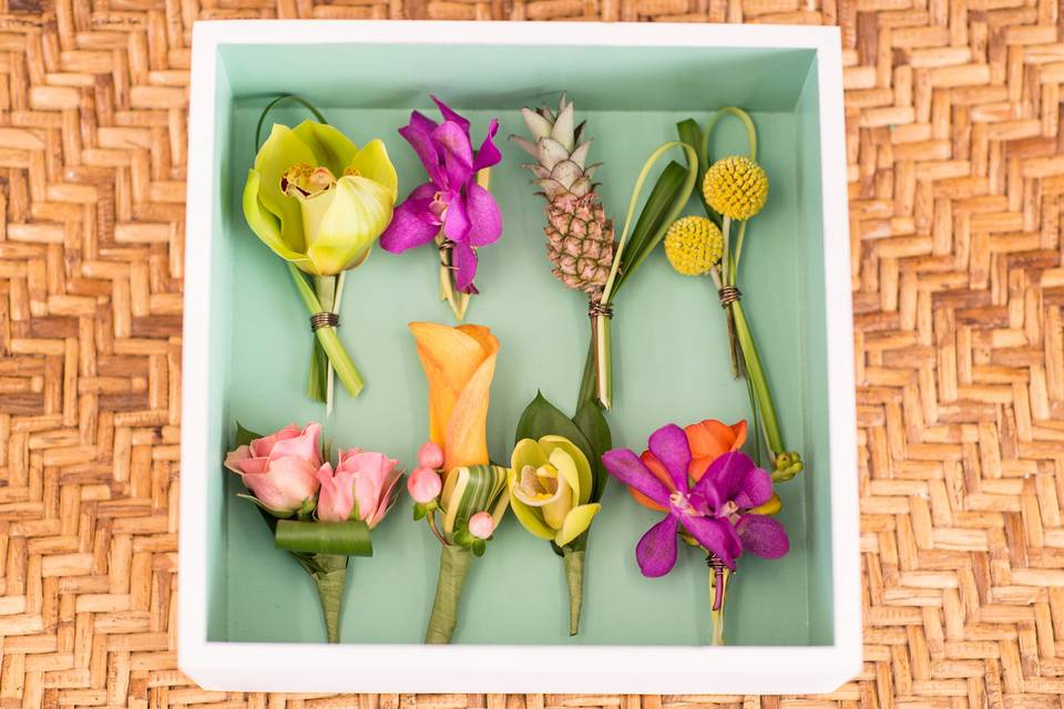 Fun boutonnieres