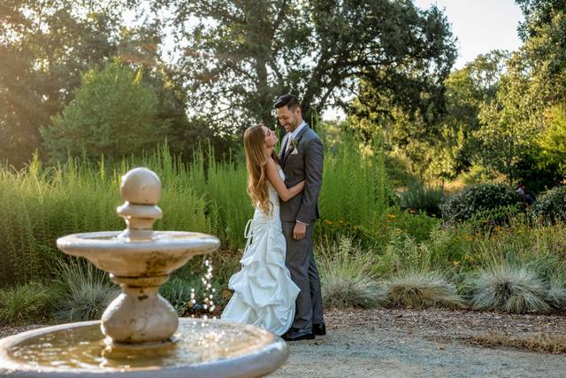 Weddings at Turtle Bay and Sheraton Redding Hotel