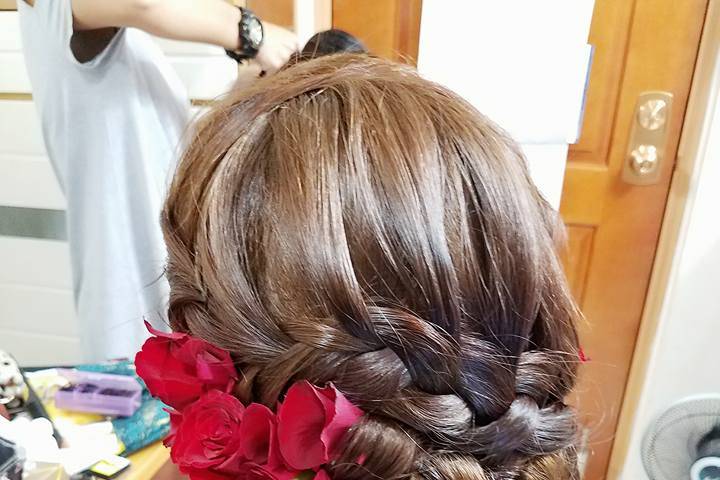 Hairdo for bridal