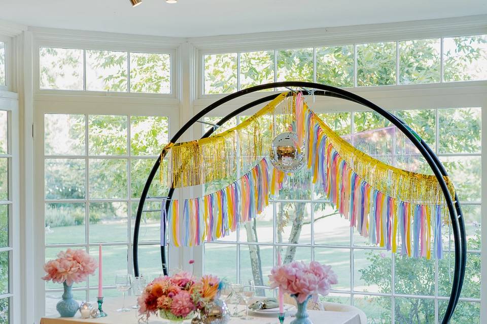 Vibrant Sweetheart Table