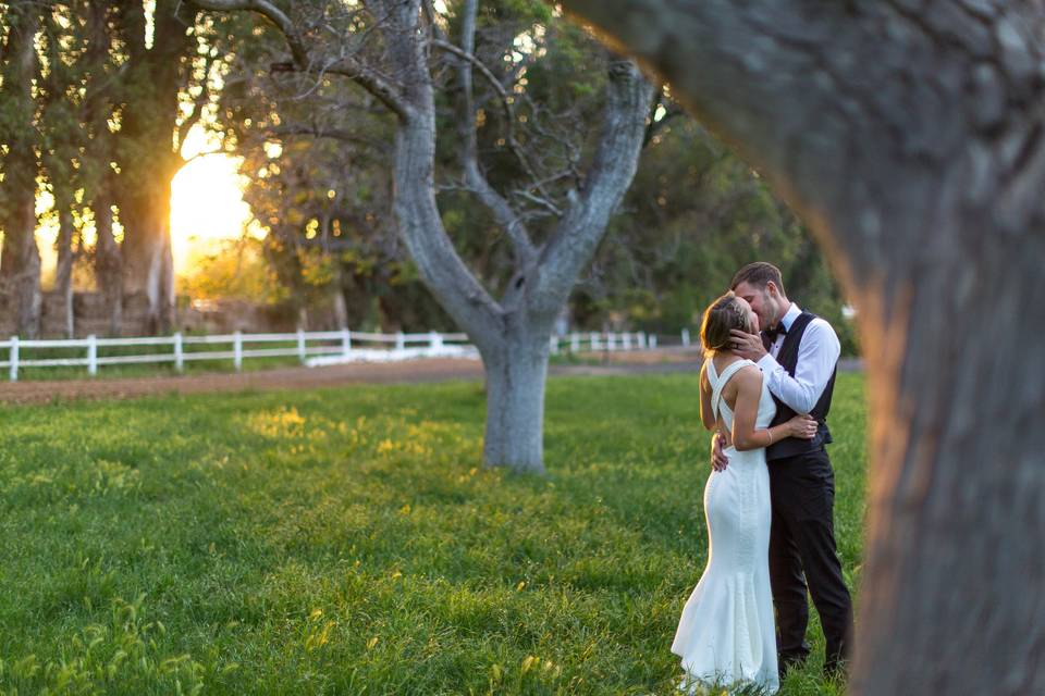 Country bride & groom vintage