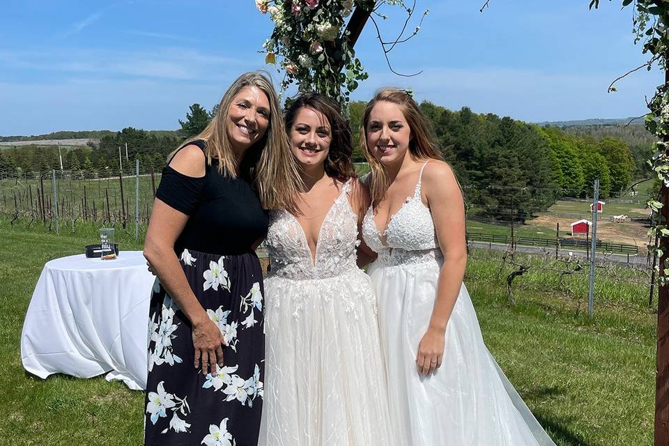 Brides at Black Star Farms