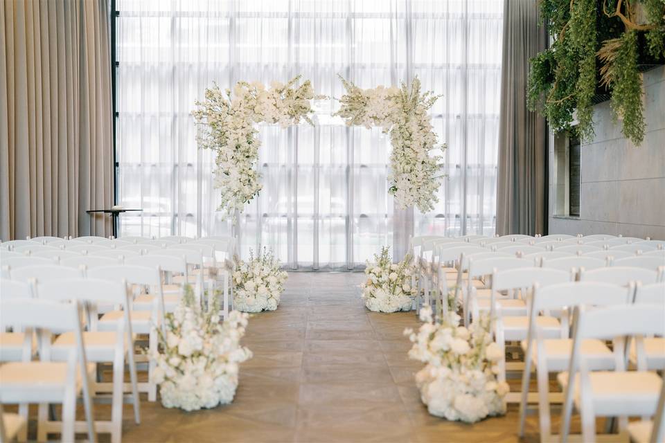 Aisle Decor