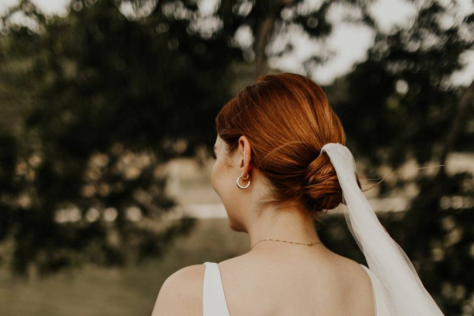 Classic low bun