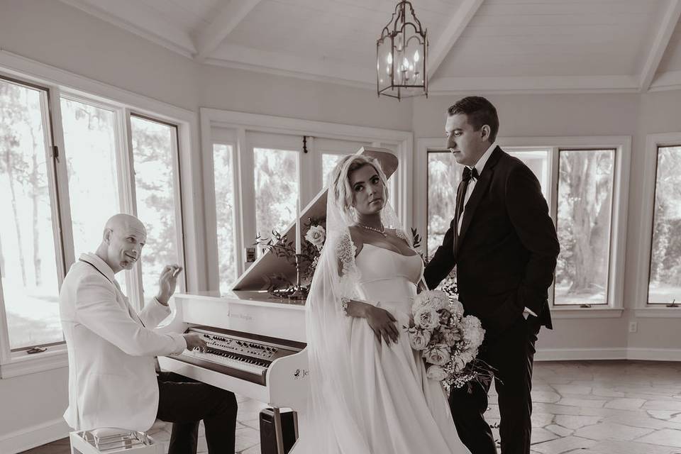 White piano wedding