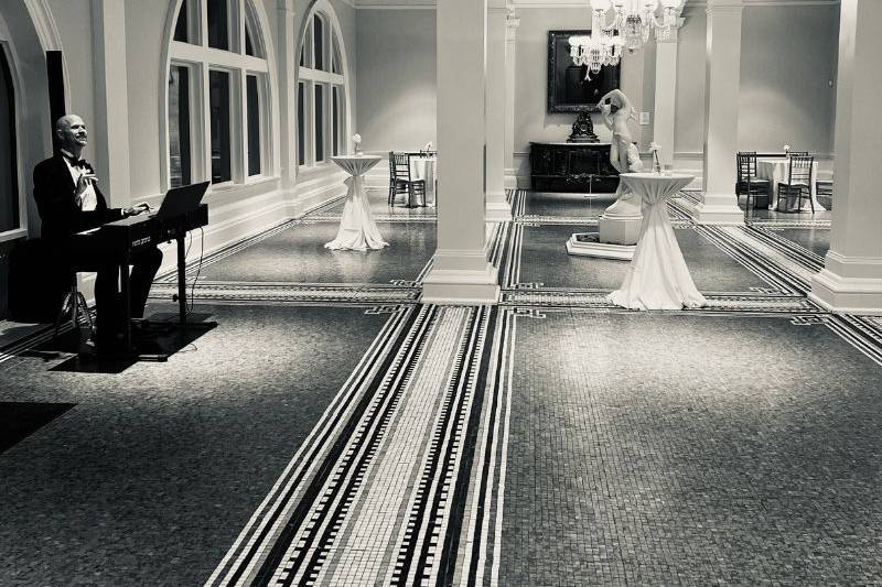 Cocktail hour Lightner Museum