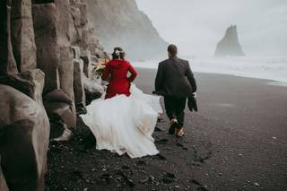 The Wedding Seamstress