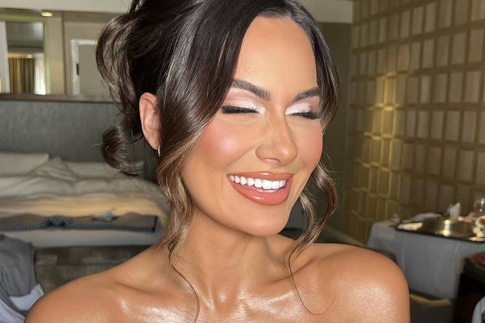 Sleek Up Do