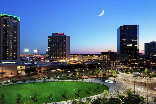 Hilton St. Louis at the Ballpark