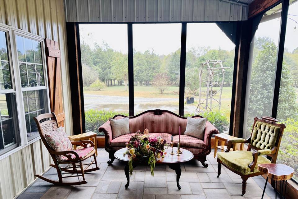 Patio elegance.