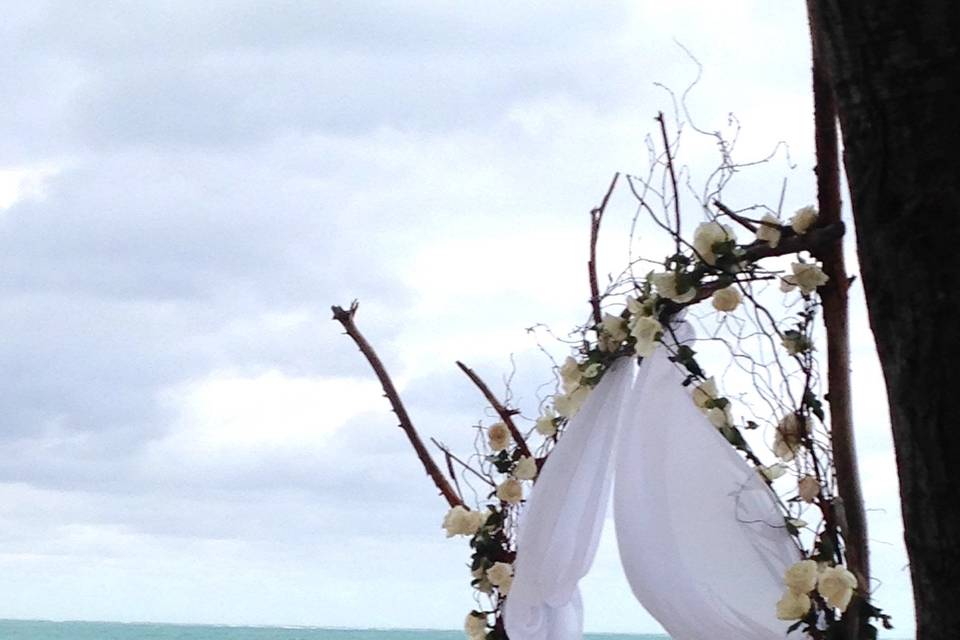 Waimanalo Beach Cottages and Weddings
