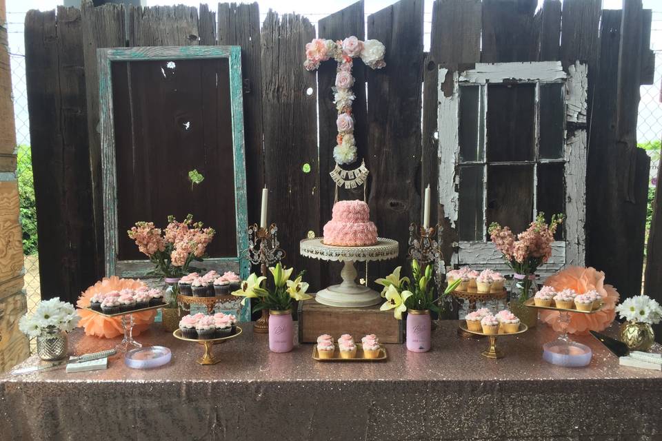 Cake table