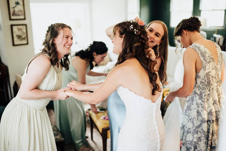 Backyard Cincinnati Wedding