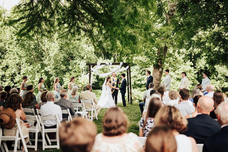 Backyard Cincinnati Wedding