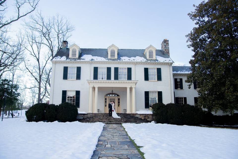 Snow at Rust Manor House