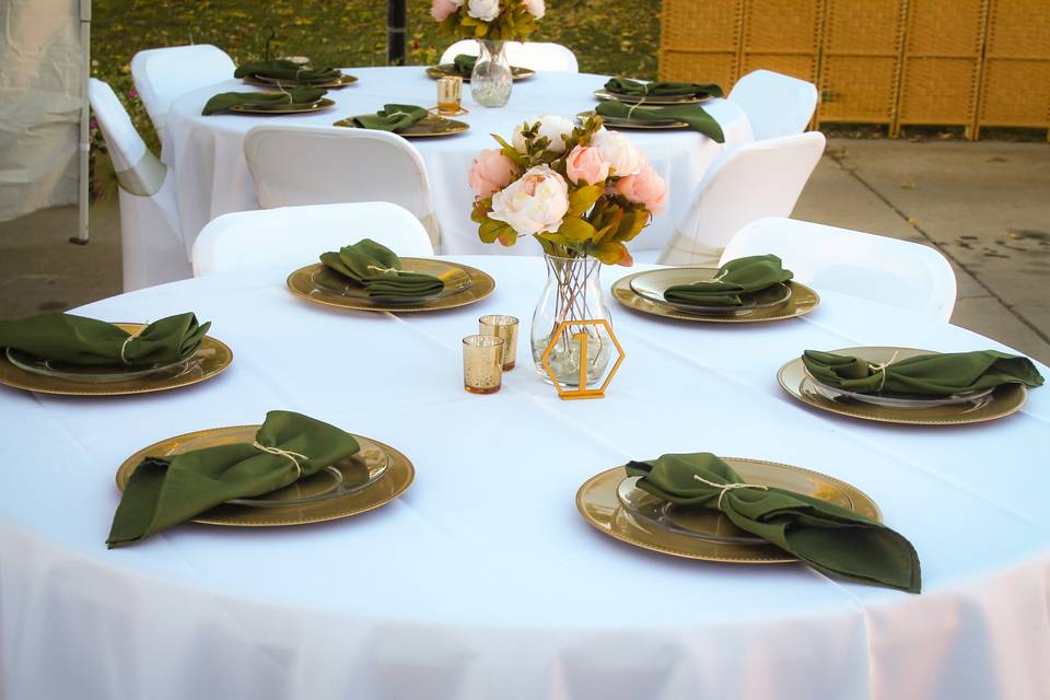 Tables and linens
