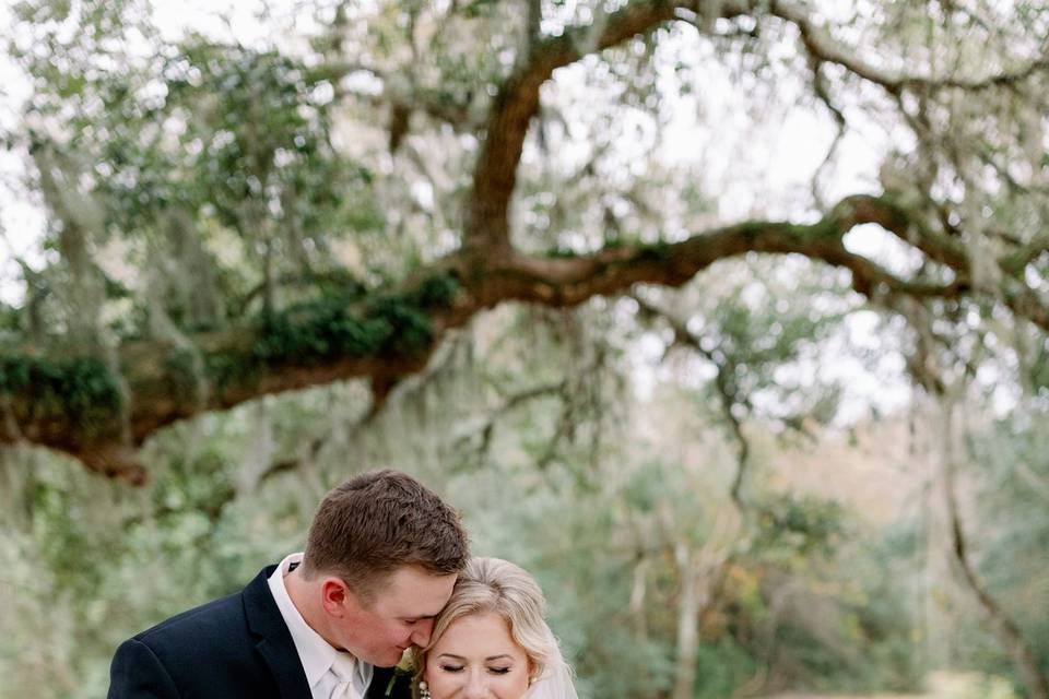 Beneath the Oaks Wedding