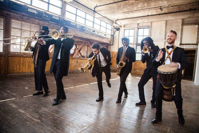 Hudson Horns