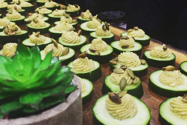 Cucumber & Hummus Bites