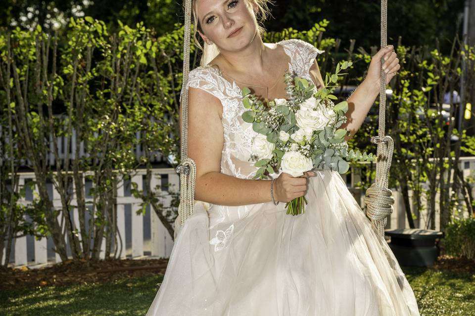 A swinging bride.