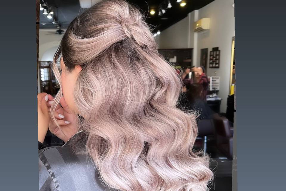 Hollywood waves