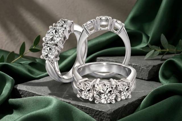 3-Stone LG Diamond Ring