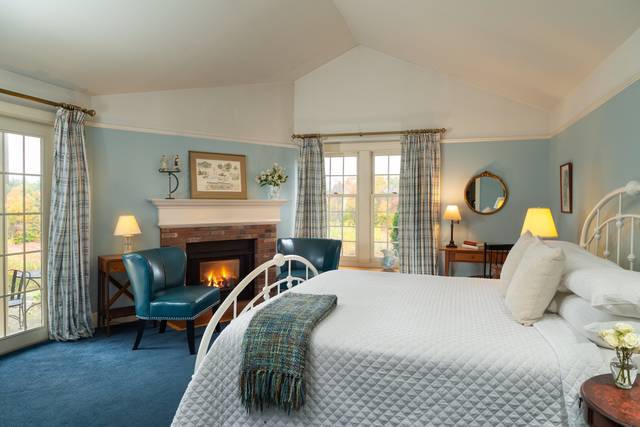 Lodging at Chesterfield Inn